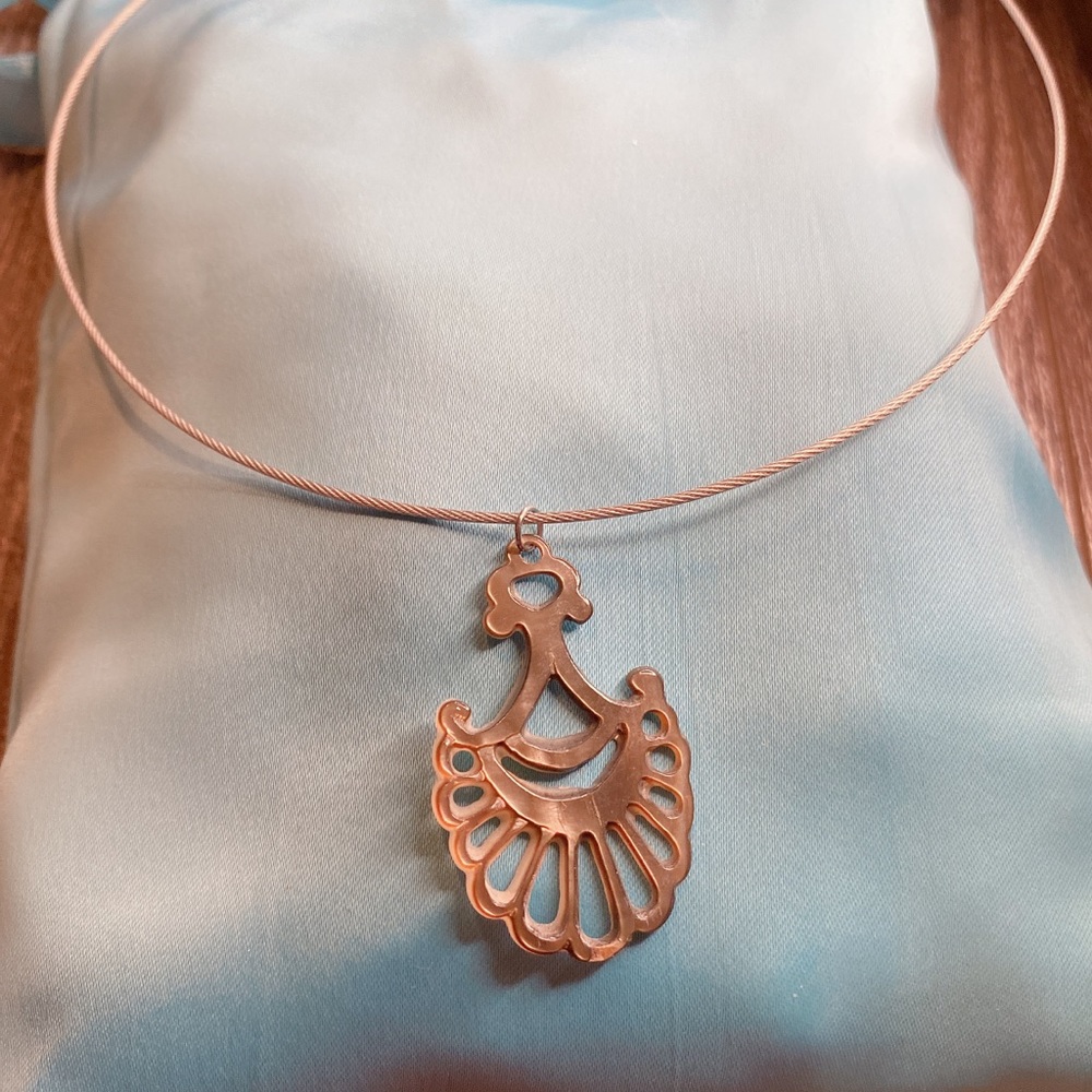 Shell necklace